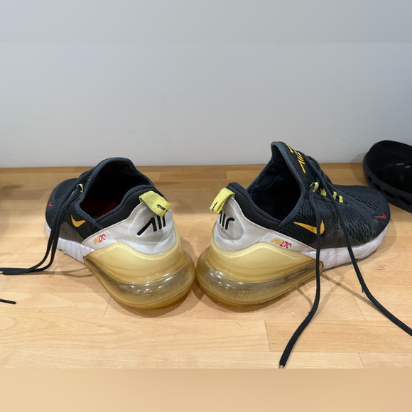 Nike Air Max 270 Shoe "Go The Extra Smile" Black Pollen DO5849-001 - Picture 10 of 10